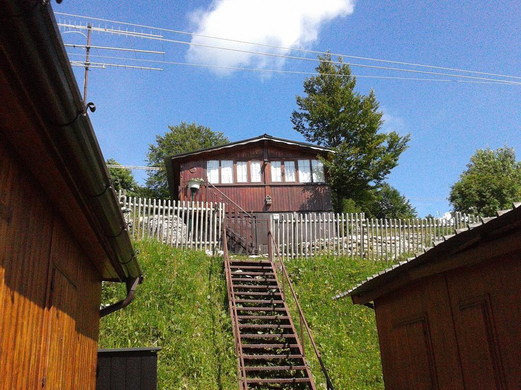 Campeggio Branchetto Hotell Bosco Chiesanuova Exteriör bild