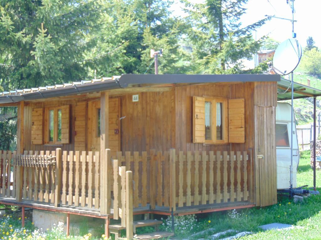 Campeggio Branchetto Hotell Bosco Chiesanuova Exteriör bild
