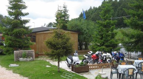 Campeggio Branchetto Hotell Bosco Chiesanuova Exteriör bild