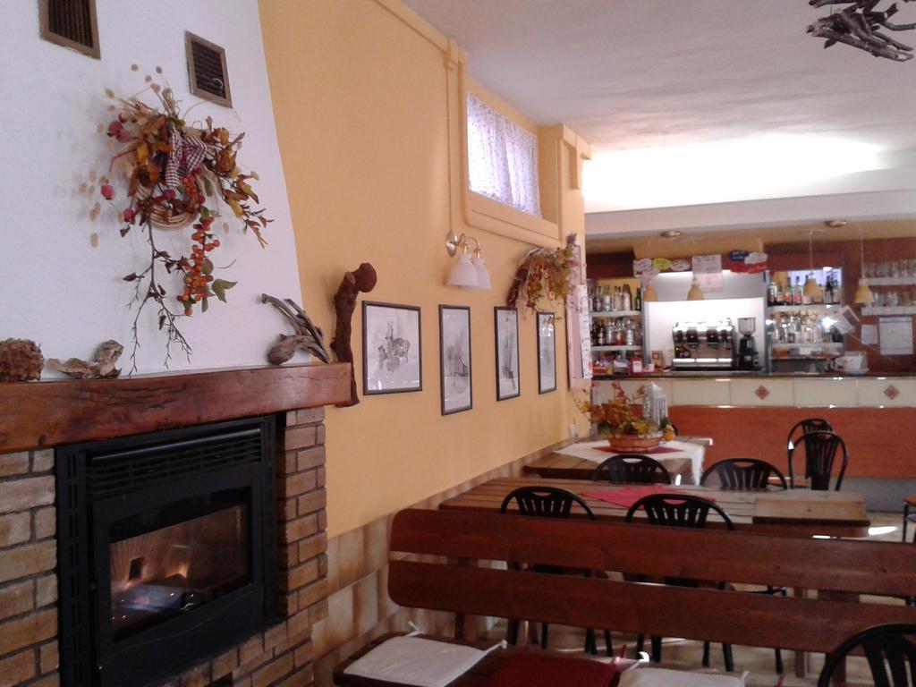 Campeggio Branchetto Hotell Bosco Chiesanuova Exteriör bild