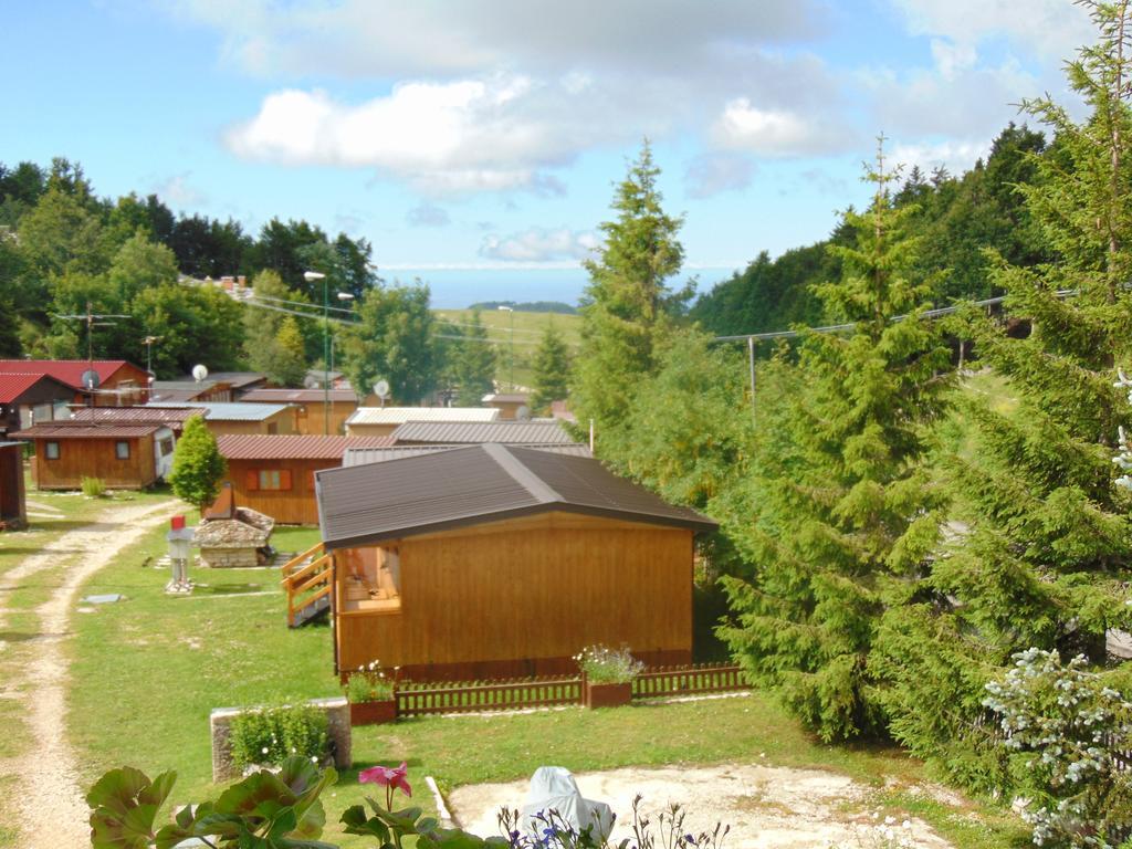 Campeggio Branchetto Hotell Bosco Chiesanuova Exteriör bild